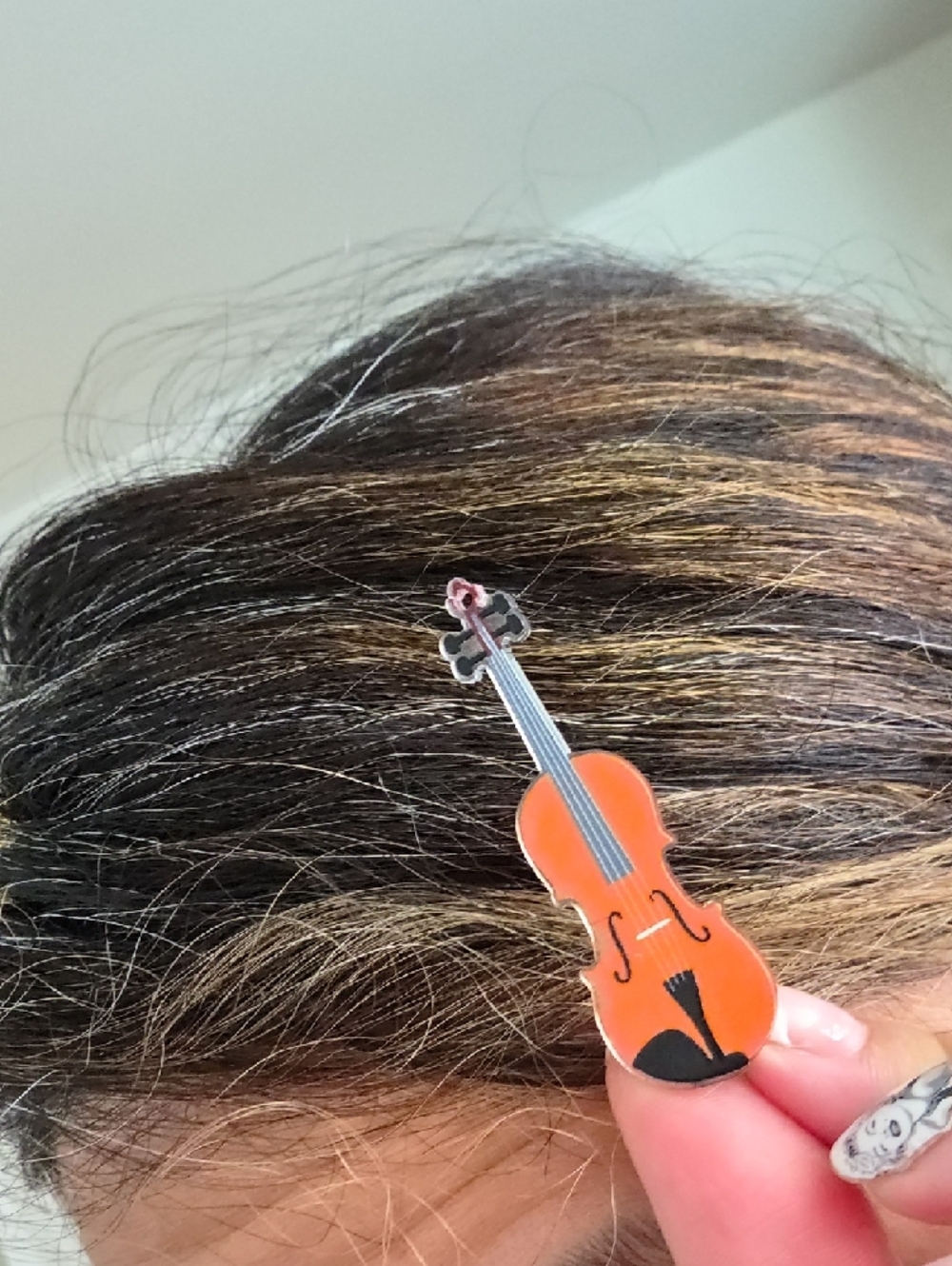 Violin Hair Pin - Picture 5 of 5